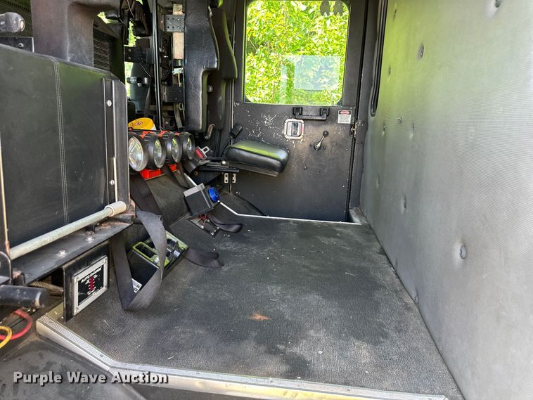 image for item NT9140 2006 HME 4465 900 pumper fire truck