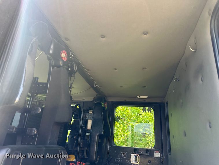 image for item NT9140 2006 HME 4465 900 pumper fire truck