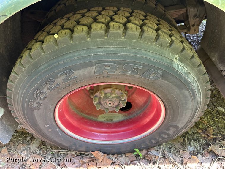 image for item NT9140 2006 HME 4465 900 pumper fire truck