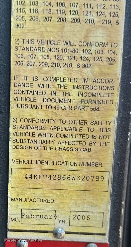 image for item NT9140 2006 HME 4465 900 pumper fire truck