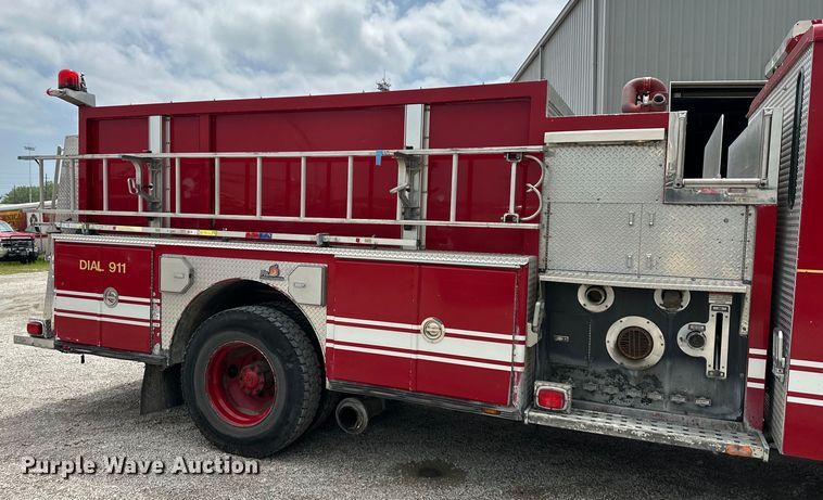 image for item NT9204 2002 HME H2057 pumper fire truck