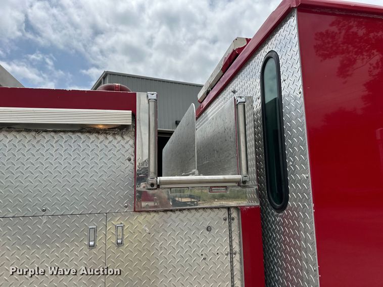 image for item NT9204 2002 HME H2057 pumper fire truck