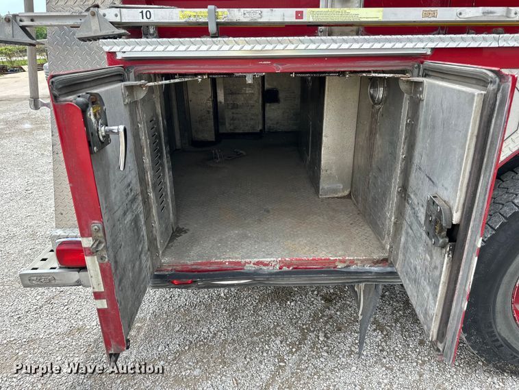 image for item NT9204 2002 HME H2057 pumper fire truck