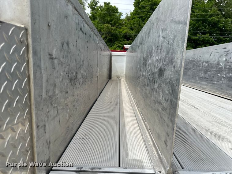 image for item NT9204 2002 HME H2057 pumper fire truck