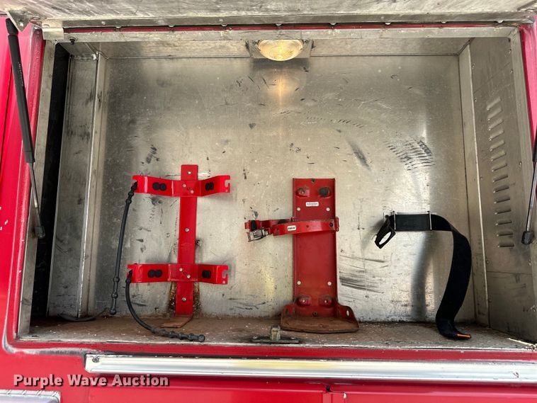 image for item NT9204 2002 HME H2057 pumper fire truck