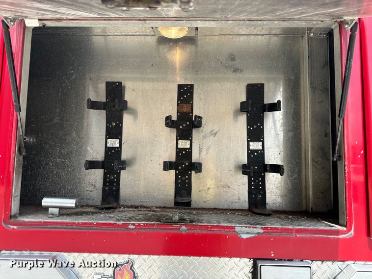 image for item NT9204 2002 HME H2057 pumper fire truck