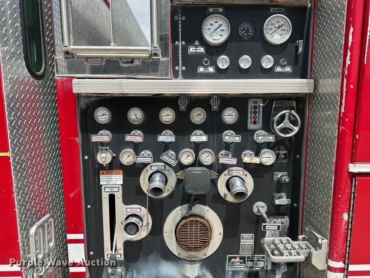 image for item NT9204 2002 HME H2057 pumper fire truck