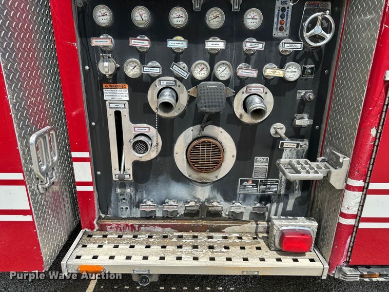 image for item NT9204 2002 HME H2057 pumper fire truck