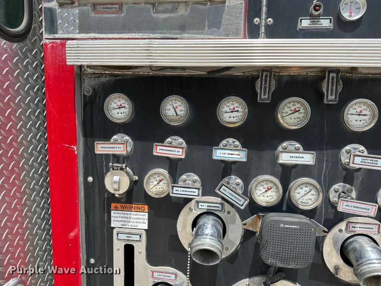 image for item NT9204 2002 HME H2057 pumper fire truck