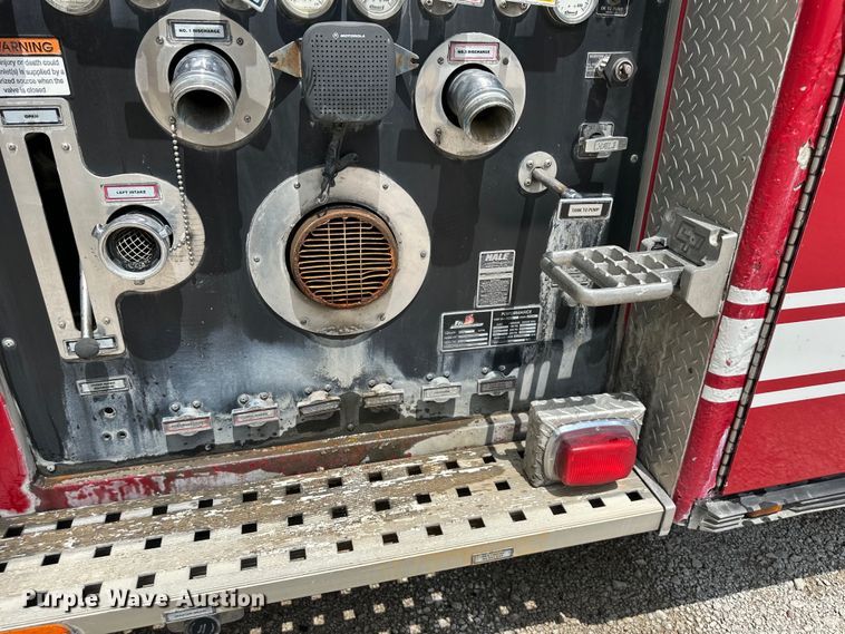 image for item NT9204 2002 HME H2057 pumper fire truck