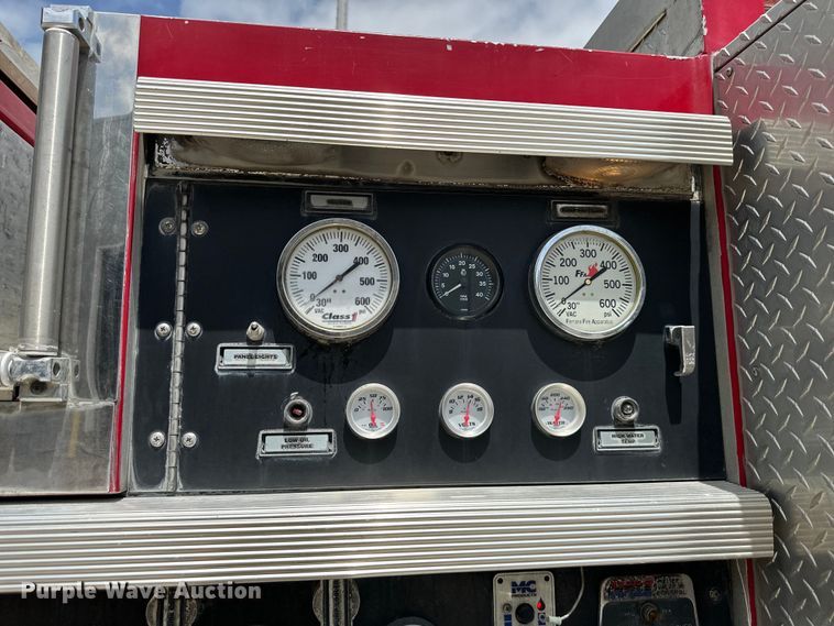 image for item NT9204 2002 HME H2057 pumper fire truck