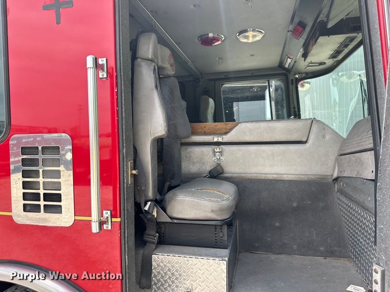 image for item NT9204 2002 HME H2057 pumper fire truck