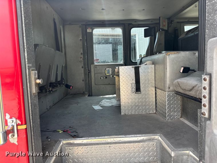 image for item NT9204 2002 HME H2057 pumper fire truck