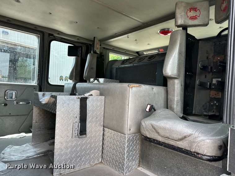 image for item NT9204 2002 HME H2057 pumper fire truck