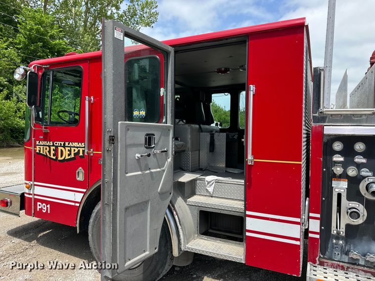 image for item NT9204 2002 HME H2057 pumper fire truck