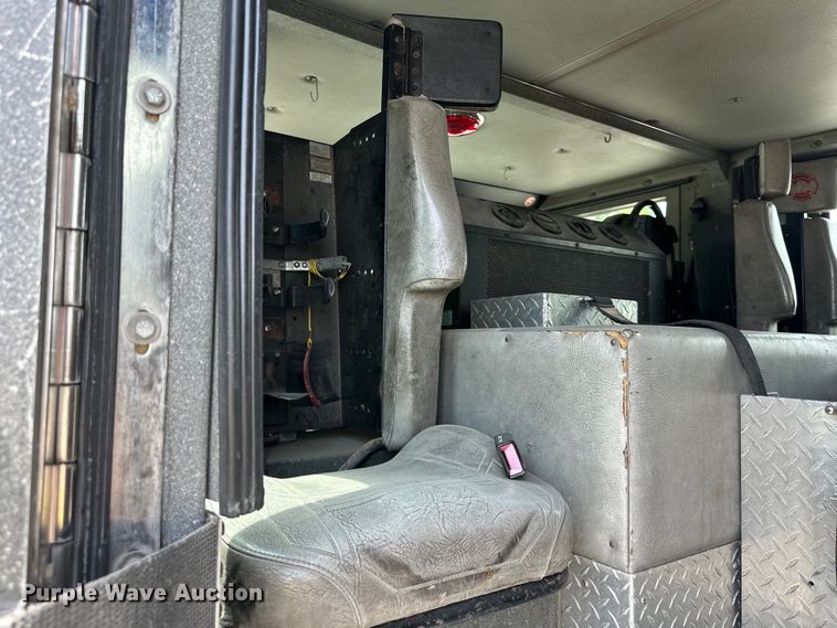 image for item NT9204 2002 HME H2057 pumper fire truck