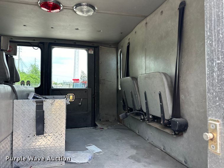 image for item NT9204 2002 HME H2057 pumper fire truck