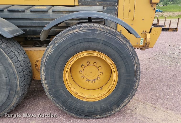 image for item OD9570 2006 Caterpillar 143H VHP motor grader