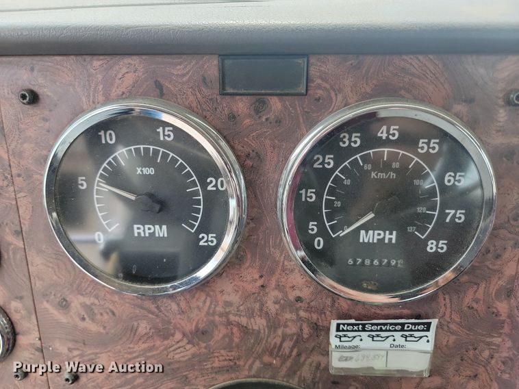 image for item OD9571 2000 International  9400i 5x4 semi truck