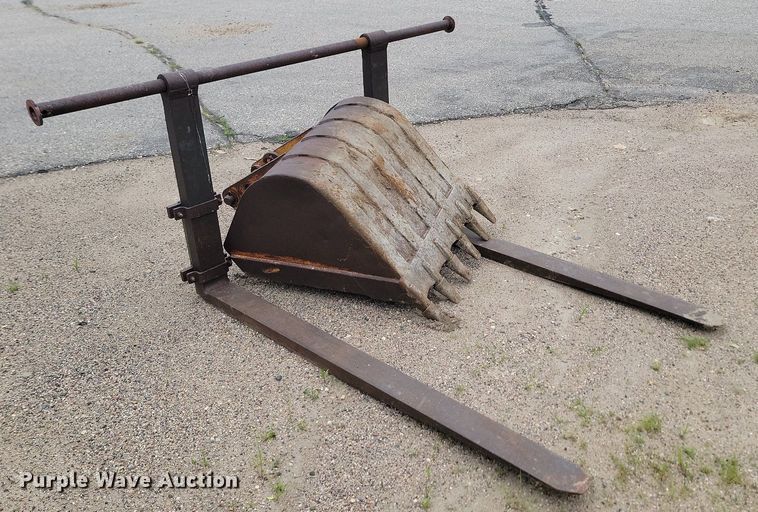 image for item OD9572 1998 Caterpillar  416C backhoe