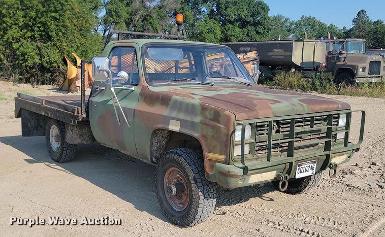 image for item OD9577 1987 Chevrolet D30 flatbed pickup truck