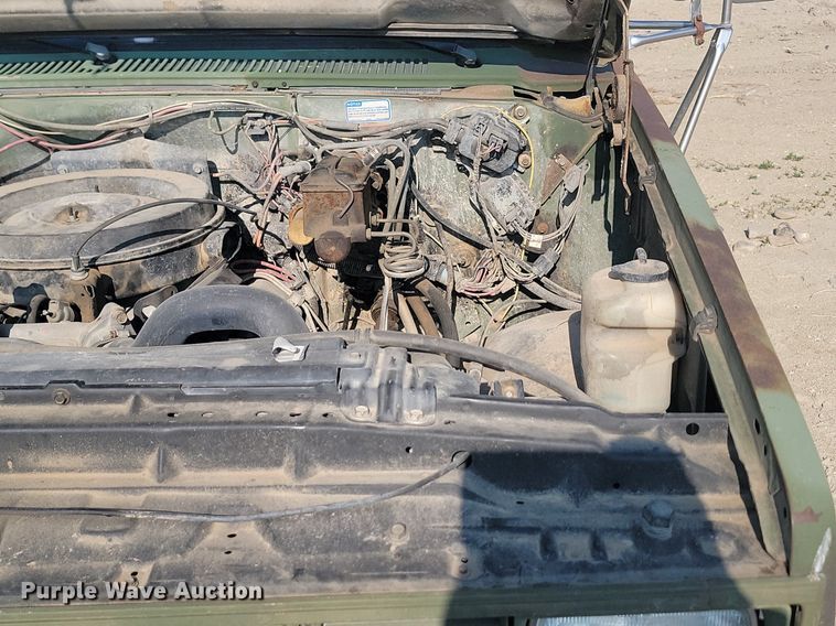 image for item OD9577 1987 Chevrolet D30 flatbed pickup truck