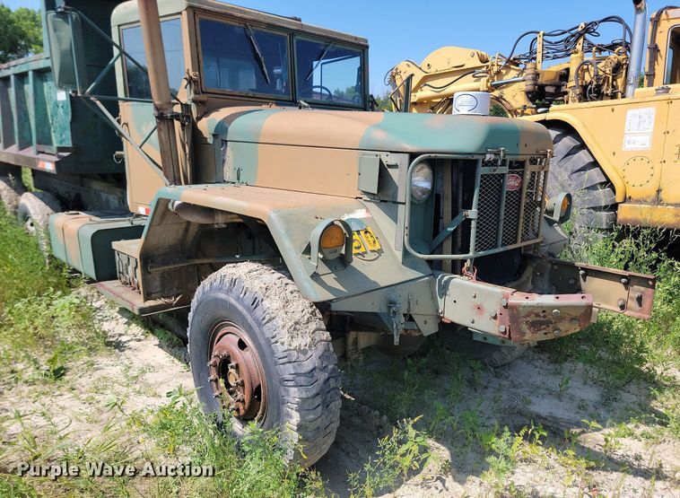 image for item OD9580 1968 CDE M812 dump truck