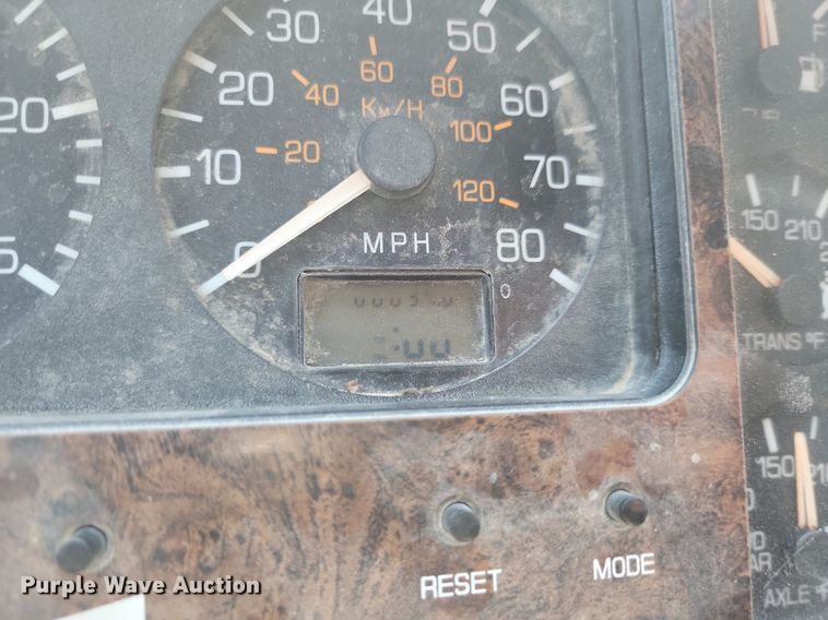 image for item OD9581 1993 White GMC semi truck