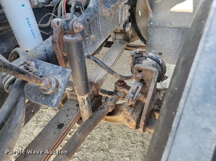 image for item OD9581 1993 White GMC semi truck