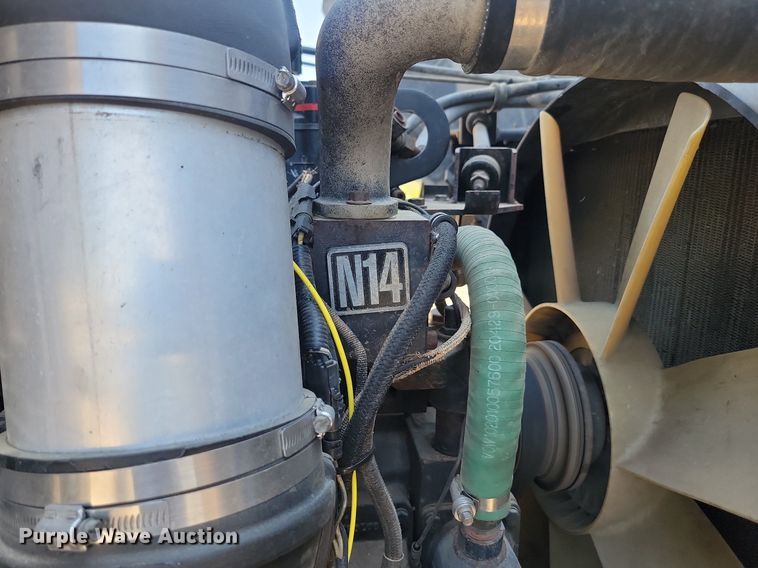 image for item OD9581 1993 White GMC semi truck