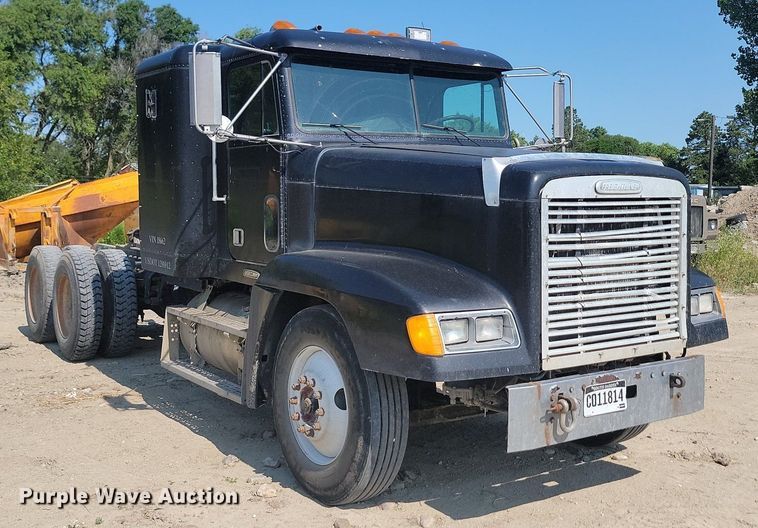 image for item OD9582 1998 Freightliner  semi truck