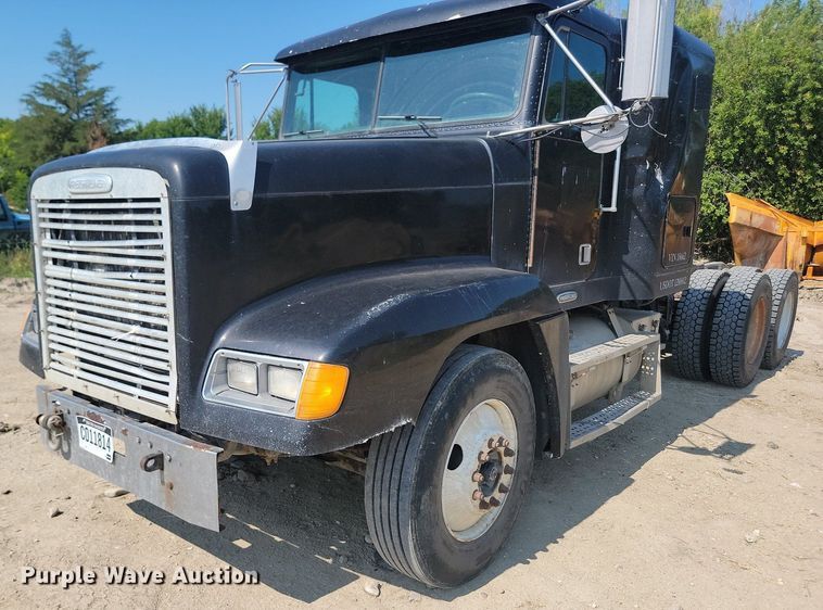 image for item OD9582 1998 Freightliner  semi truck