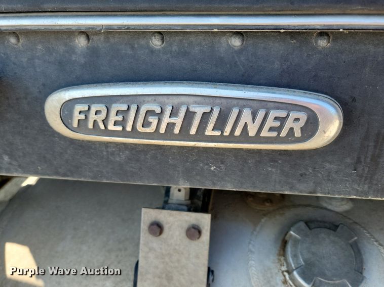 image for item OD9582 1998 Freightliner  semi truck