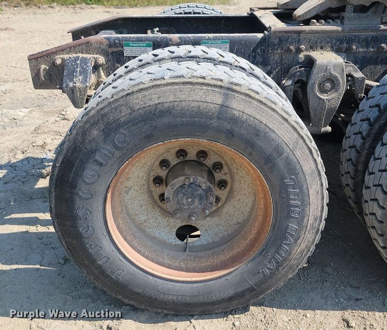 image for item OD9582 1998 Freightliner  semi truck