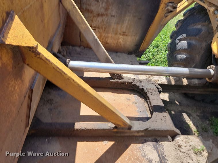 image for item OD9583 1981 Caterpillar  627B conventional scraper 