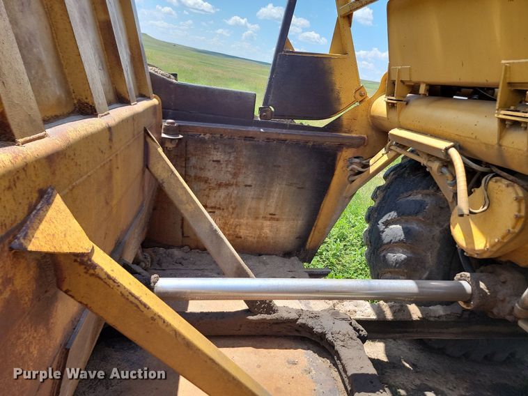 image for item OD9583 1981 Caterpillar  627B conventional scraper 