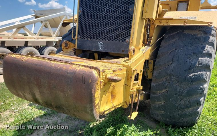 image for item OD9583 1981 Caterpillar  627B conventional scraper 