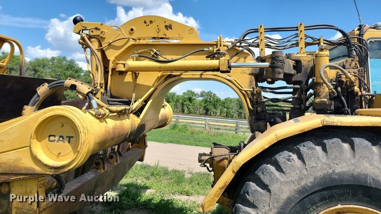 image for item OD9583 1981 Caterpillar  627B conventional scraper 