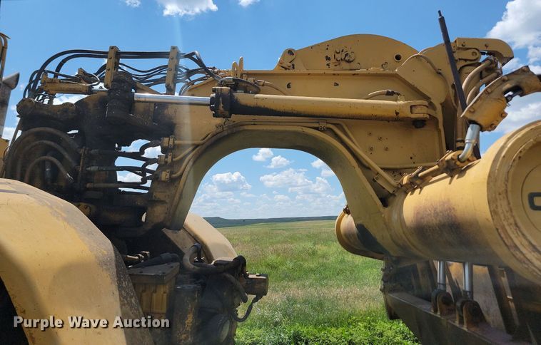 image for item OD9583 1981 Caterpillar  627B conventional scraper 