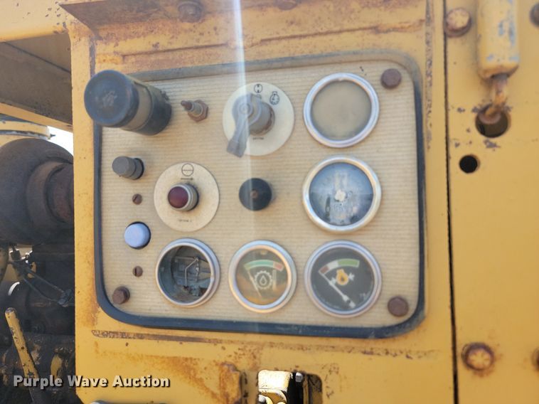 image for item OD9583 1981 Caterpillar  627B conventional scraper 