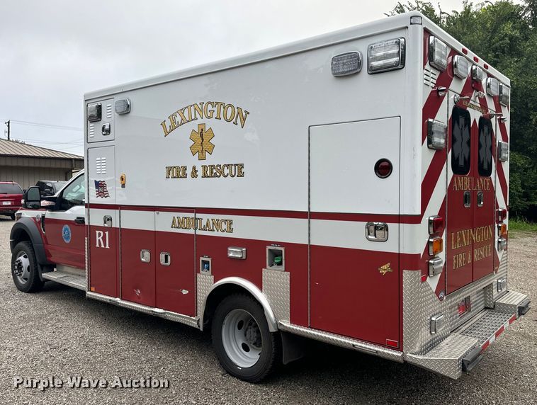 image for item OF9731 2017 Ford  F550 XLT ambulance