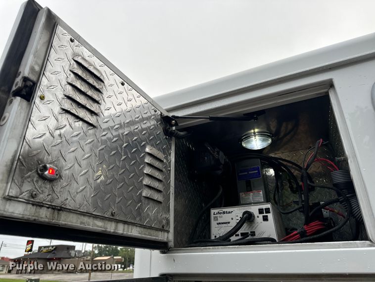 image for item OF9731 2017 Ford  F550 XLT ambulance