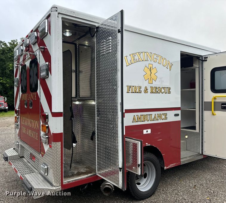 image for item OF9731 2017 Ford  F550 XLT ambulance