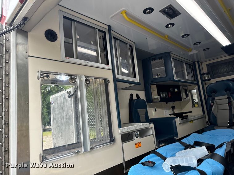 image for item OF9731 2017 Ford  F550 XLT ambulance