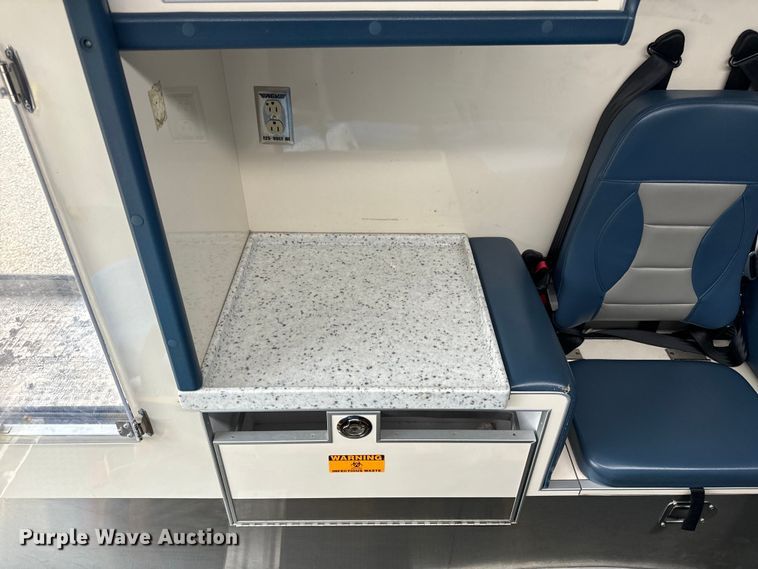 image for item OF9731 2017 Ford  F550 XLT ambulance