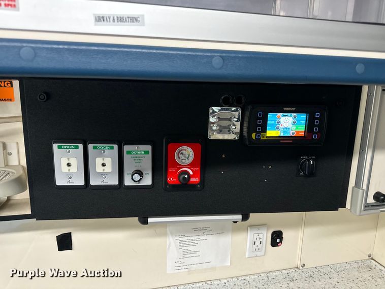 image for item OF9731 2017 Ford  F550 XLT ambulance