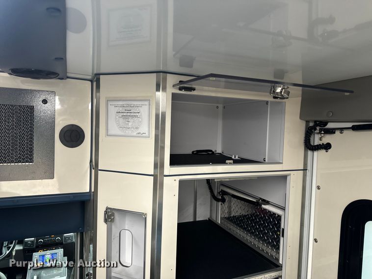image for item OF9731 2017 Ford  F550 XLT ambulance