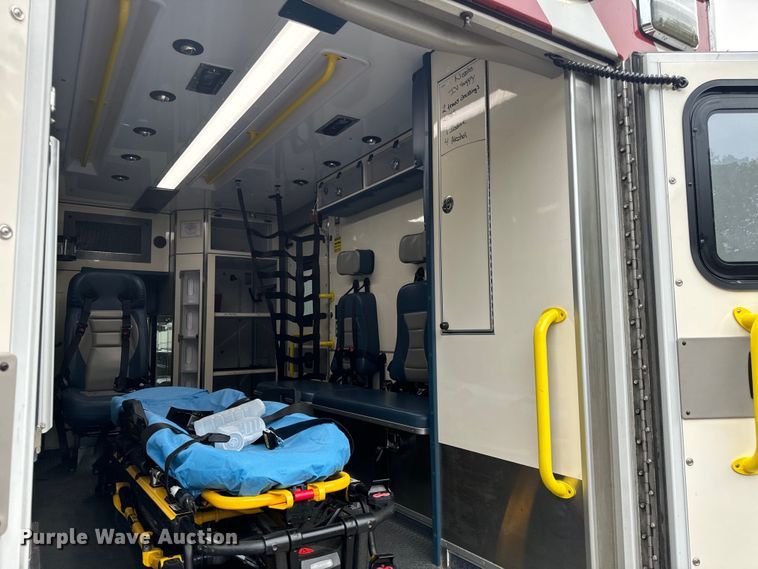 image for item OF9731 2017 Ford  F550 XLT ambulance