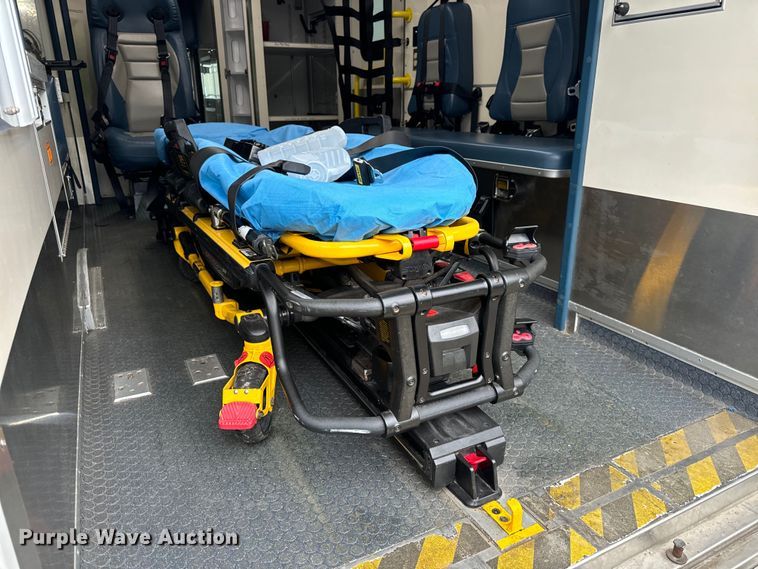 image for item OF9731 2017 Ford  F550 XLT ambulance