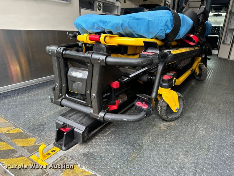 image for item OF9731 2017 Ford  F550 XLT ambulance